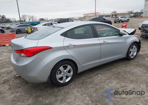 2013 Hyundai Elantra Gls z USA, uszkodzony, nr VIN 5NPDH4AE3DH330381